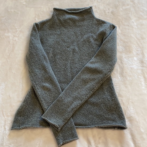 Grey turtleneck - Picture 2 of 2